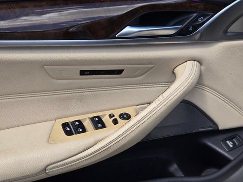 Used 2019 BMW 540i w/ Convenience Package RWD image 11
