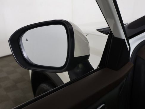 Used 2023 Nissan Rogue Platinum w/ Platinum Premium Package image 35