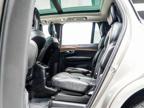 Used 2020 Volvo XC90 T8 Inscription image 37