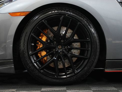 Used 2009 Nissan GT-R Premium image 52