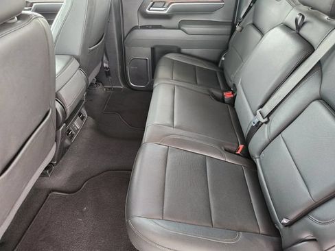 Used 2025 GMC Sierra 1500 SLT RWD image 30