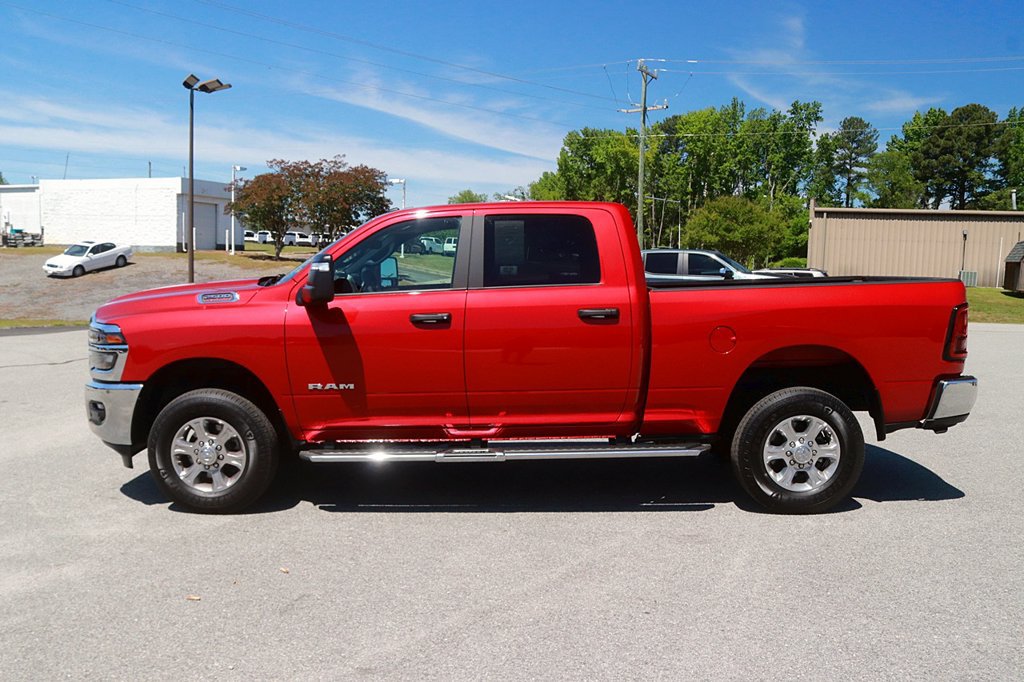 Used 2026 RAM 2500 Big Horn AWD/4WD image 4