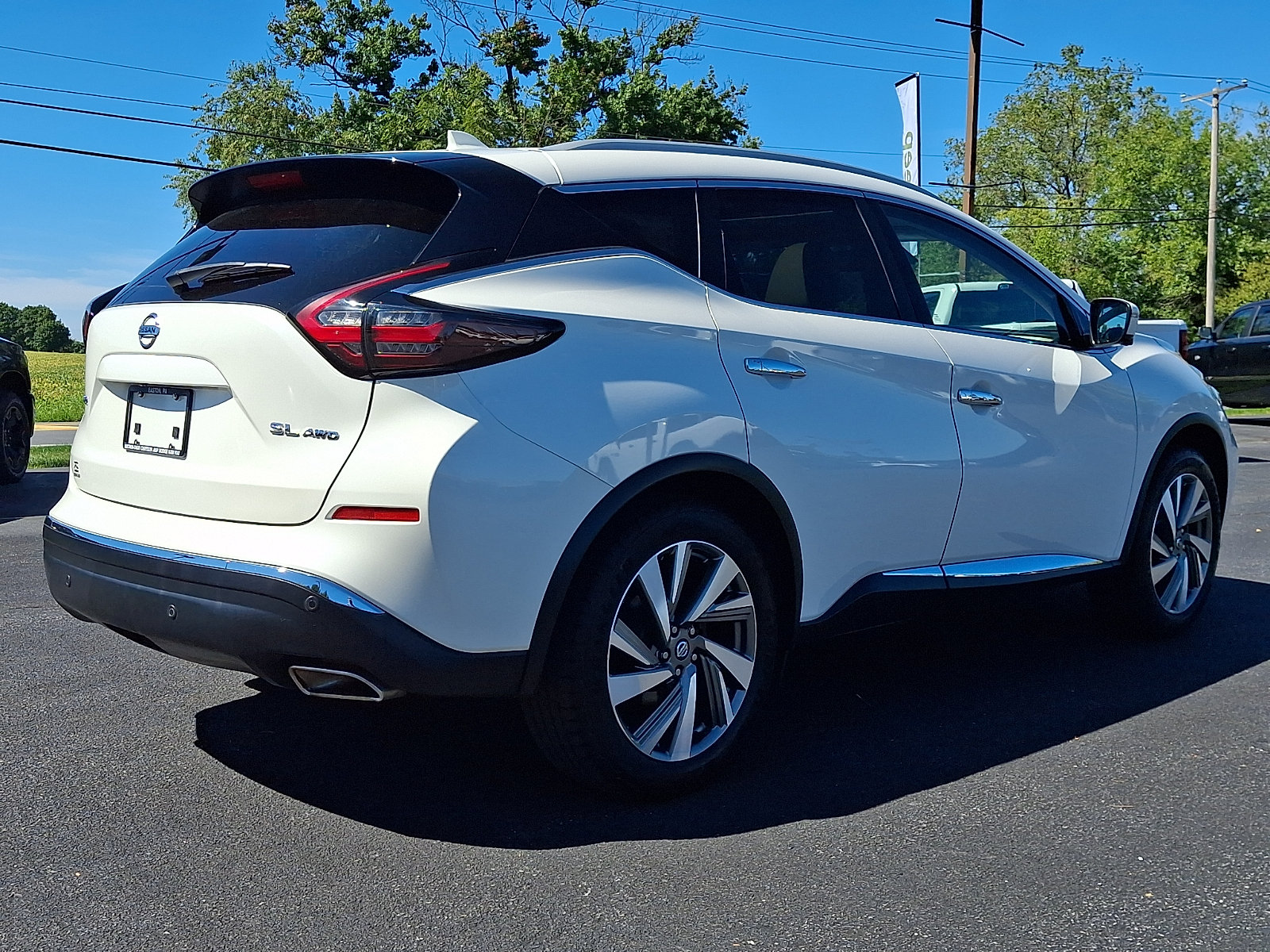 Used 2020 Nissan Murano SL w/ Moonroof Package AWD/4WD image 4