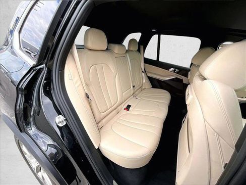 Used 2020 BMW X5 sDrive40i w/ Premium Package image 29