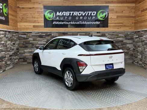 Certified 2024 Hyundai Kona SE AWD/4WD image 7