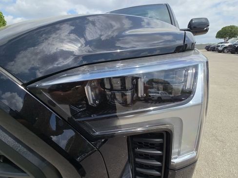 New 2026 Toyota Tundra Limited AWD/4WD image 31