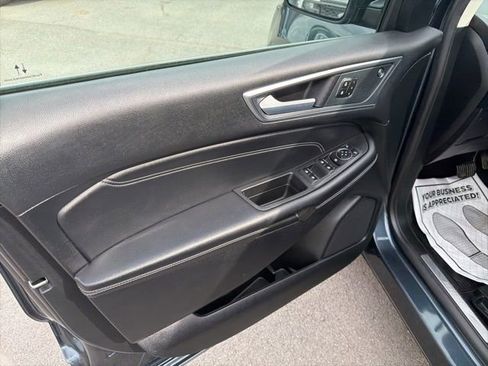 Used 2023 Ford Edge Titanium AWD/4WD image 21