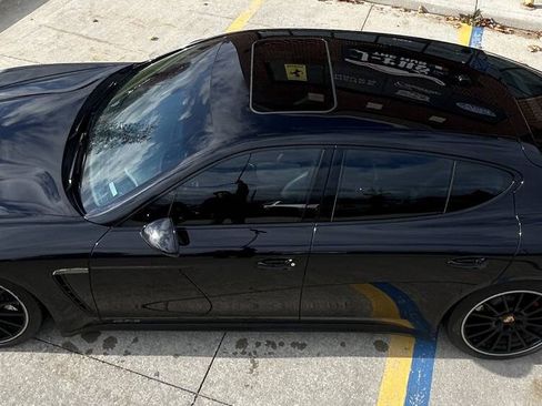 Used 2016 Porsche Panamera GTS image 11