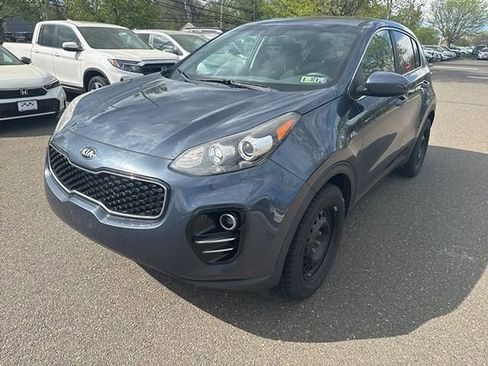 Used 2018 Kia Sportage LX image 3