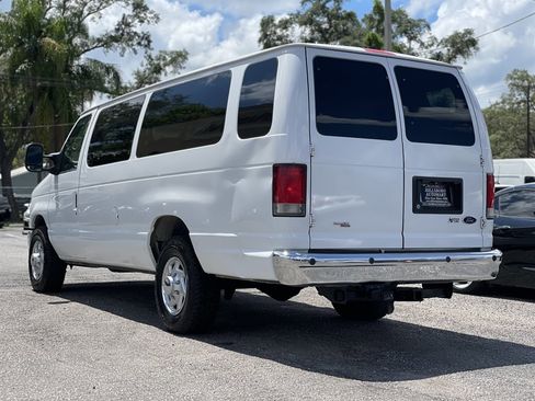Used 2013 Ford E-350 and Econoline 350 XLT image 17