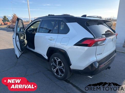 Used 2025 Toyota RAV4 XSE w/ Weather Package image 4