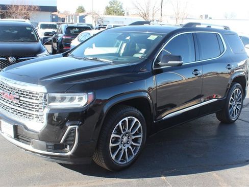 Used 2021 GMC Acadia Denali w/ Denali Ultimate Package image 9