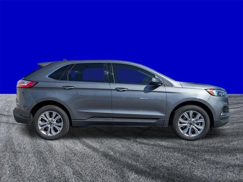 Certified 2024 Ford Edge Titanium AWD/4WD image 2
