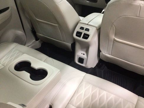 Used 2023 Buick Envision Avenir image 27