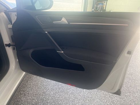 Used 2018 Volkswagen GTI S image 38