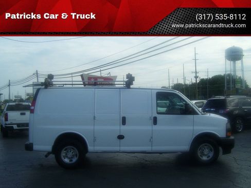 Used 2019 Chevrolet Express 2500 w/ Driver Convenience Package RWD image 1