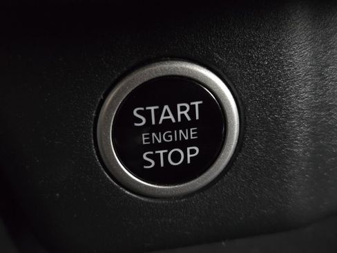 Used 2023 Nissan Rogue SV AWD/4WD image 28
