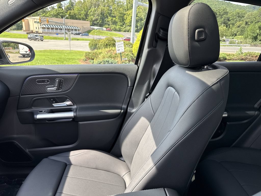 Certified 2026 Mercedes-Benz GLA 250 4MATIC image 31
