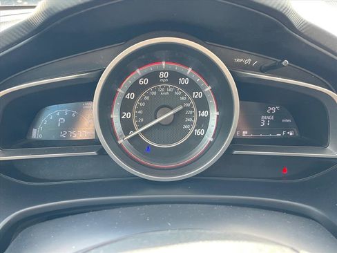 Used 2016 MAZDA MAZDA3 i Sport FWD image 11