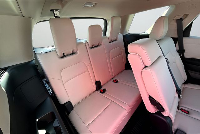 New 2026 Nissan Pathfinder SL FWD image 15