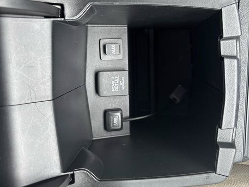 Used 2015 Honda CR-V LX image 31