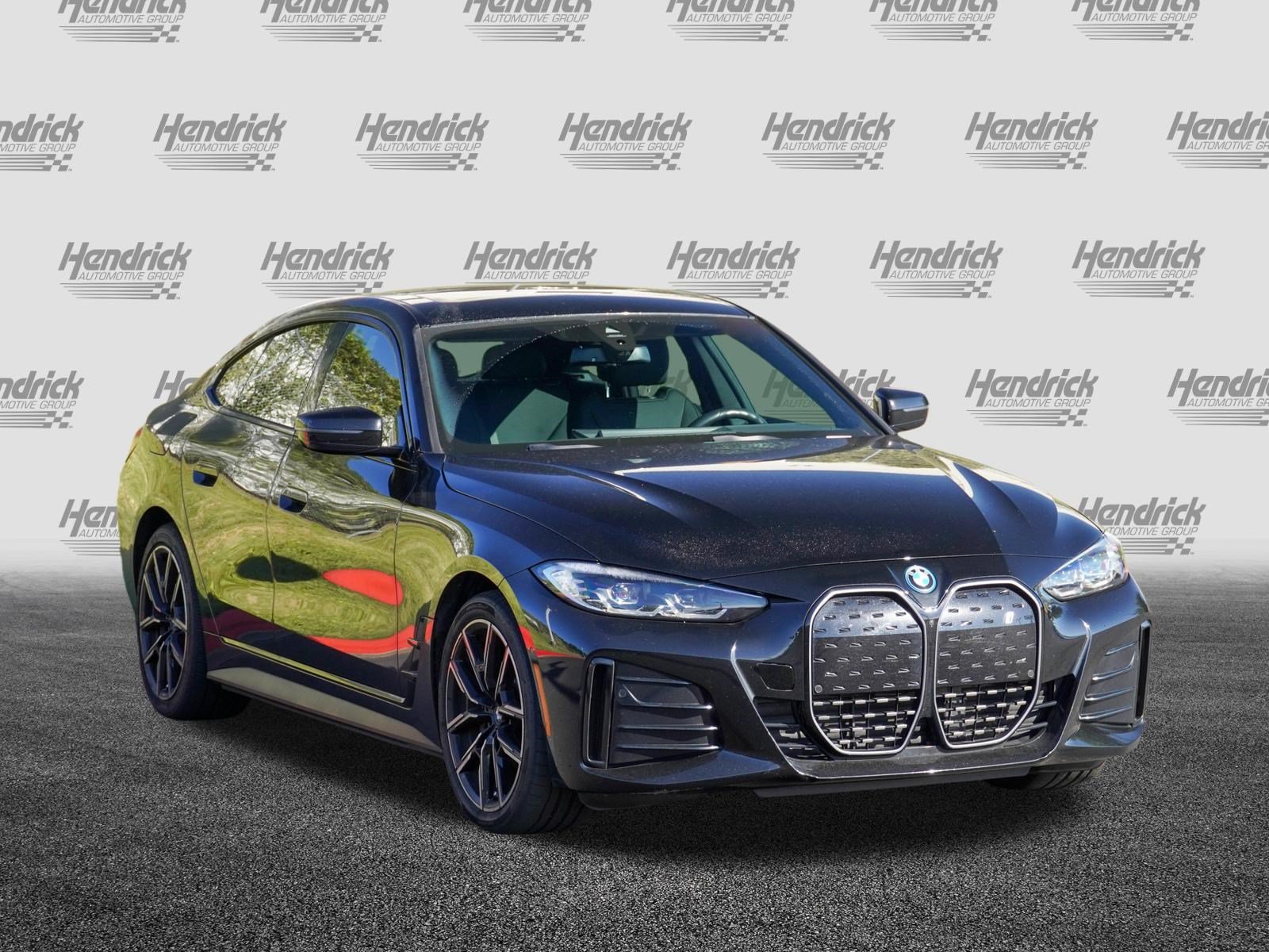 Certified 2023 BMW i4 eDrive40 w/ M Sport Package RWD image 2