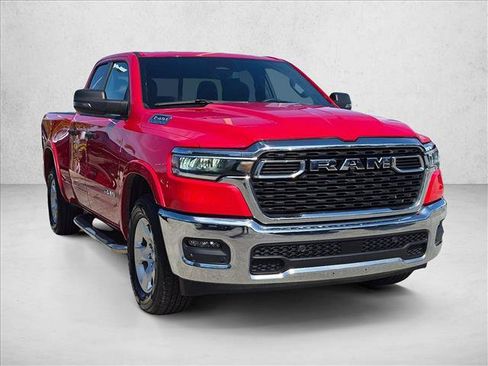 Used 2025 RAM 1500 Big Horn AWD/4WD image 3