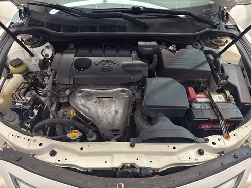 Used 2011 Toyota Camry LE image 29