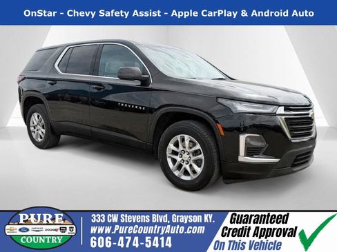 Used 2023 Chevrolet Traverse LS FWD image 1