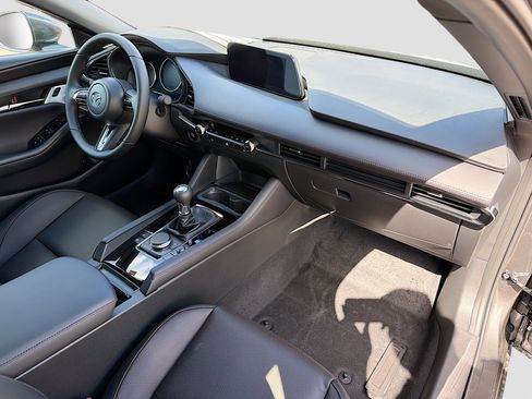 New 2026 MAZDA MAZDA3 2.5 S Hatchback w/ Premium Pkg FWD image 16