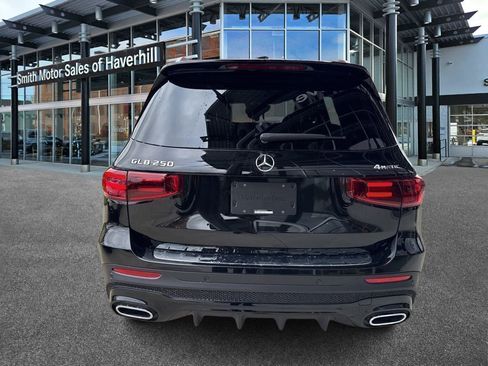 New 2026 Mercedes-Benz GLB 250 4MATIC image 7