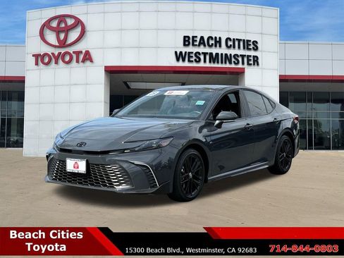 Certified 2025 Toyota Camry SE w/ Convenience Package FWD image 6