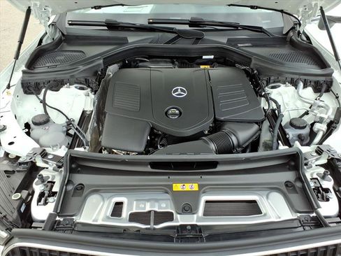 New 2026 Mercedes-Benz GLC 300 4MATIC image 10