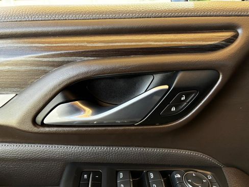 Used 2021 GMC Yukon Denali w/ Denali Ultimate Package image 10