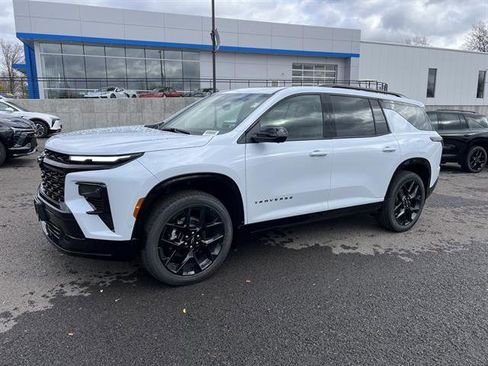 New 2026 Chevrolet Traverse RS w/ LPO, Floor Liner Package image 1