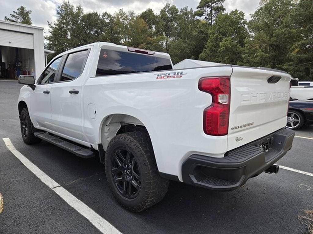 Used 2023 Chevrolet Silverado 1500 Custom Trail Boss AWD/4WD image 9