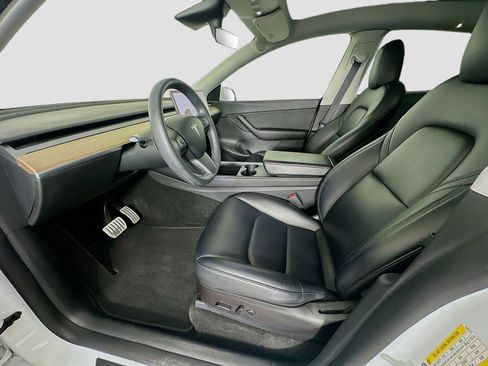 Used 2022 Tesla Model Y Performance AWD/4WD image 13