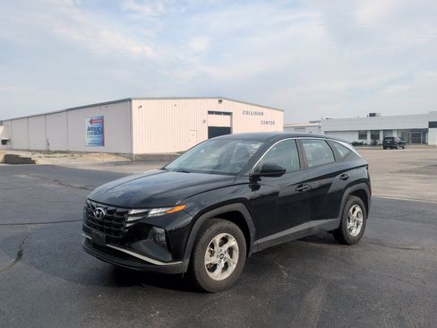 Used 2023 Hyundai Tucson SE AWD/4WD image 1