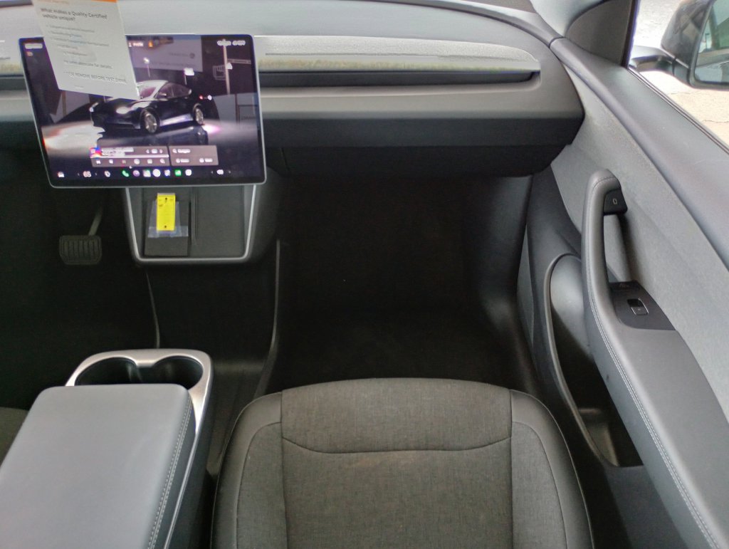 Used 2026 Tesla Model Y Long Range RWD image 22