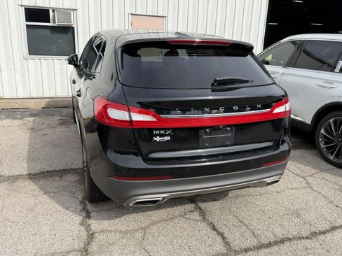 Used 2018 Lincoln MKX Reserve FWD image 10