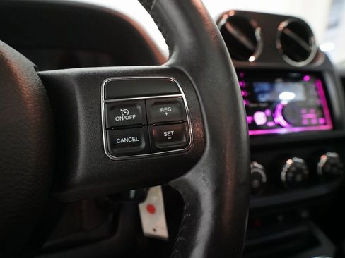 Used 2016 Jeep Patriot High Altitude image 18