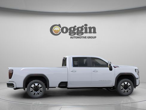 New 2026 GMC Sierra 3500 Denali w/ Denali Reserve Package image 6