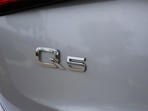 Used 2016 Audi Q5 2.0T Premium image 9