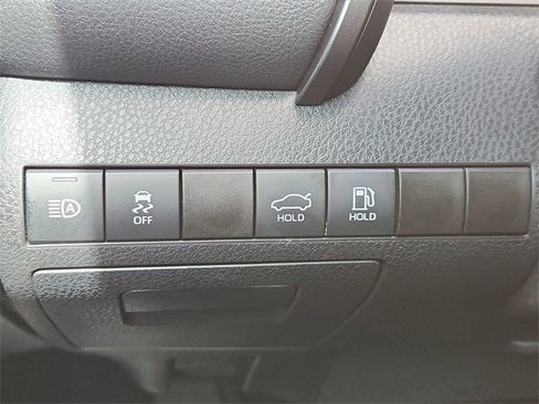 Used 2021 Toyota Camry XSE image 17