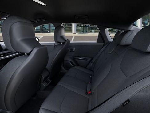 New 2026 Kia K4 LXS image 18