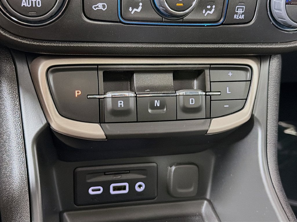 Used 2022 GMC Terrain Denali AWD/4WD image 17