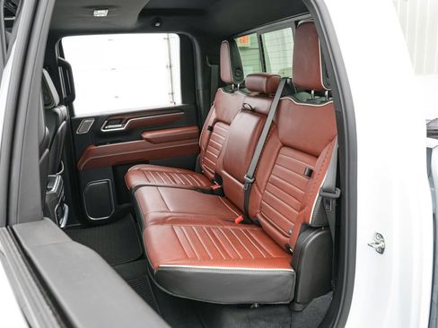 Used 2025 GMC Sierra 2500 Denali Ultimate AWD/4WD image 25
