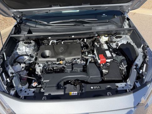 Used 2025 Toyota RAV4 LE image 39