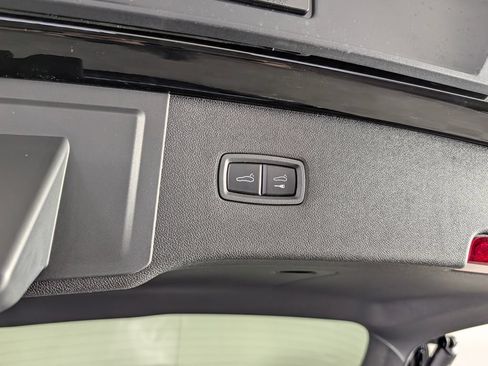 New 2026 Porsche Cayenne AWD/4WD image 18