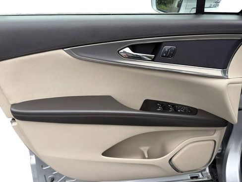 Used 2017 Lincoln MKX Reserve FWD image 22